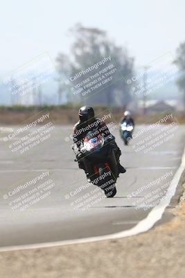 media/Sep-20-2025-TrackDaz (Sat) [[27f0cde673]]/B Group/220pm (Turn 9)/